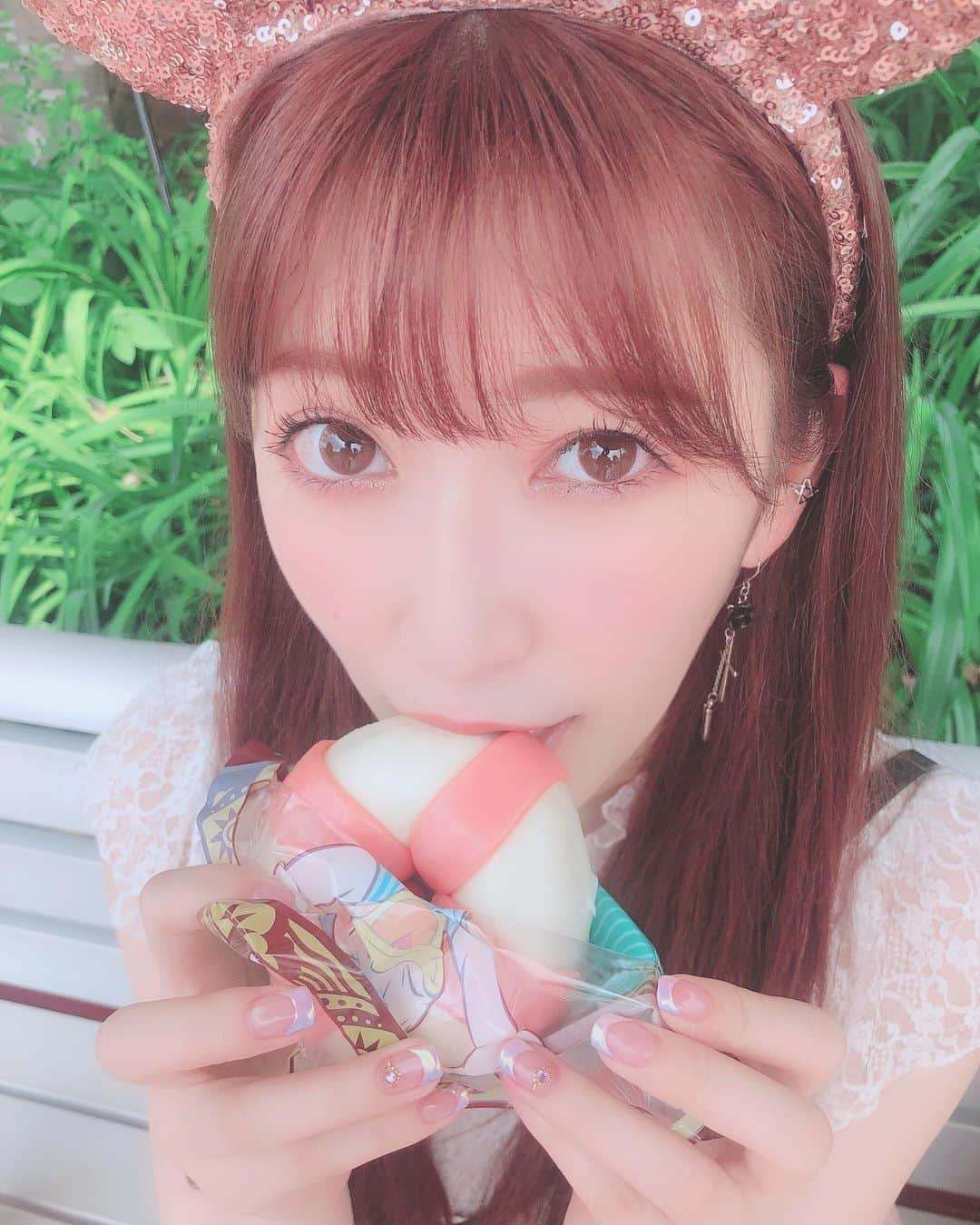 吉田朱里さんのインスタグラム写真 - (吉田朱里Instagram)「昨日たのしかったなぁぁ🏰💖🐭 . また今日から頑張れそうっ👩🏻‍🦰💖 . たまには何もかも忘れて休むのも 大事だと思う。ここ最近🧸 . #ディズニーシー #ディズニーランド #うきわまん #休日」6月5日 12時09分 - _yoshida_akari