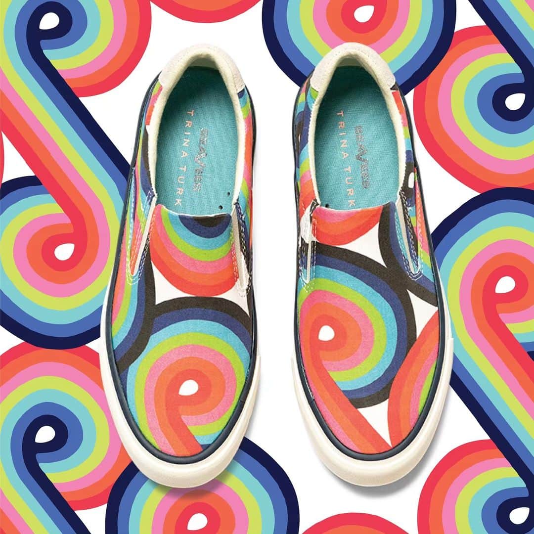 シービーズのインスタグラム：「Love is love 🌈 We’ve teamed up with @trinaturk to create the Pride Collection. $5 of every pair sold on SeaVees.com will be donated to the incredible force that is The Pacific Pride Foundation @pridecentersb to help support the many free & low cost services they offer to the LGBTQ+ community. Link in bio.」