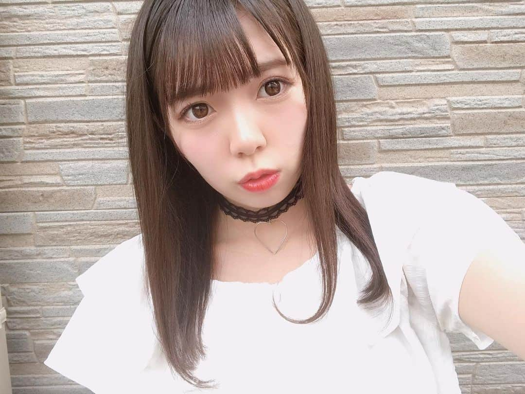 渚りりかのインスタグラム：「おはようございます✨✨ またまたTwitterが凍結しました。。。 もうInstagramだけでいいかな😋って思うくらい凍結経験してる😋  でもまだ卒業発表の翌日で良かった。。」