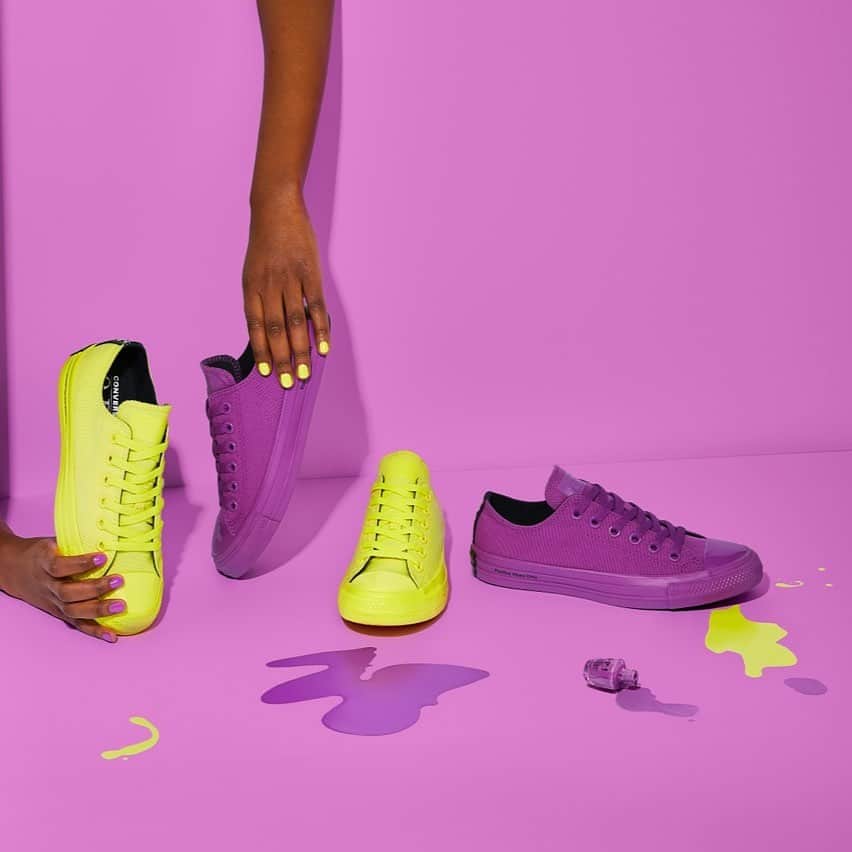 OPIさんのインスタグラム写真 - (OPIInstagram)「Have you shopped the #ConverseOPI collab yet?! Mix and match neons to brighten up your life!⠀⠀ #ConverseOPI #PositiveVibesOnly #PUMPUpTheVolume #OPINeons #OPIObsessed⠀⠀ ⠀⠀ #NailPolish #Shoes #Style #Neon #OPI #Converse #cute #fashion #purple #yellow」6月5日 7時30分 - opi