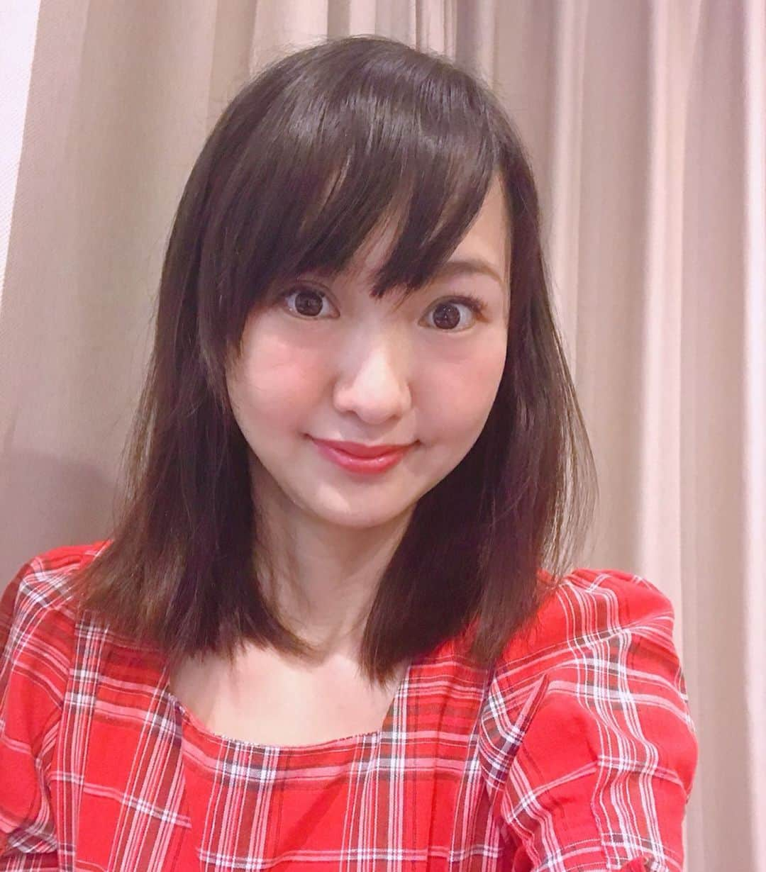 三浦泉さんのインスタグラム写真 - (三浦泉Instagram)「* 最近 美容熱が過熱してます✨😊💕 *  ご紹介で ＊YAGBEAUTYCLINIC 渋谷院 ☏0120915959 @yagbeauty_official  で レーザートーニング の施術を受けて来ました💕 *  シミや肝斑にも良いみたいです💕 何回か施術で更にきれいになるよみたいだから 次回も行ってみようと思ってます♥️❤️💗 * 宮益坂 ビックカメラ 隣の隣のビルで 駅からも近いのも嬉しい😆❣️ * 着用👗⇨ @u_dresser #udresser * *  #YAGBEAUTY #レーザートーニング #RRRマスクパック @yagbeauty_official」6月5日 7時24分 - princessizu1201