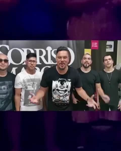 Sorriso Marotoのインスタグラム：「Alô, Recifeeeee! Nosso próximo encontro já tem local e data pra acontecer! 😀😍 Dia 21/JUL a gente espera vocês pra curtirem o novo show #AoCuboAoVivoEmCores no Catamaran! Estamos ansiosos pra matar a saudade e cantarmos juntos os novos e antigos sucessos. É I M P E R D Í VE L, hein!? 😉 O ingressos já estão à venda. Corre pra garantir o seu! 👉🏾 🎫 http://bilheteriadigital.com.br ou http://alohaingresso.com.br #SorrisoSunset #SorrisoMarotoRecife」