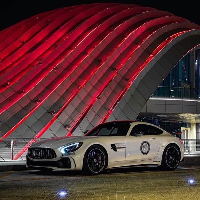 CarsWithoutLimitsさんのインスタグラム写真 - (CarsWithoutLimitsInstagram)「If everything seems under control, you're not going fast enough 🚨 Photo @qatar2022  Owner : @qatar2022 #carswithoutlimits #mercedesbenz #amggts #mercedesamg」6月5日 9時30分 - carswithoutlimits