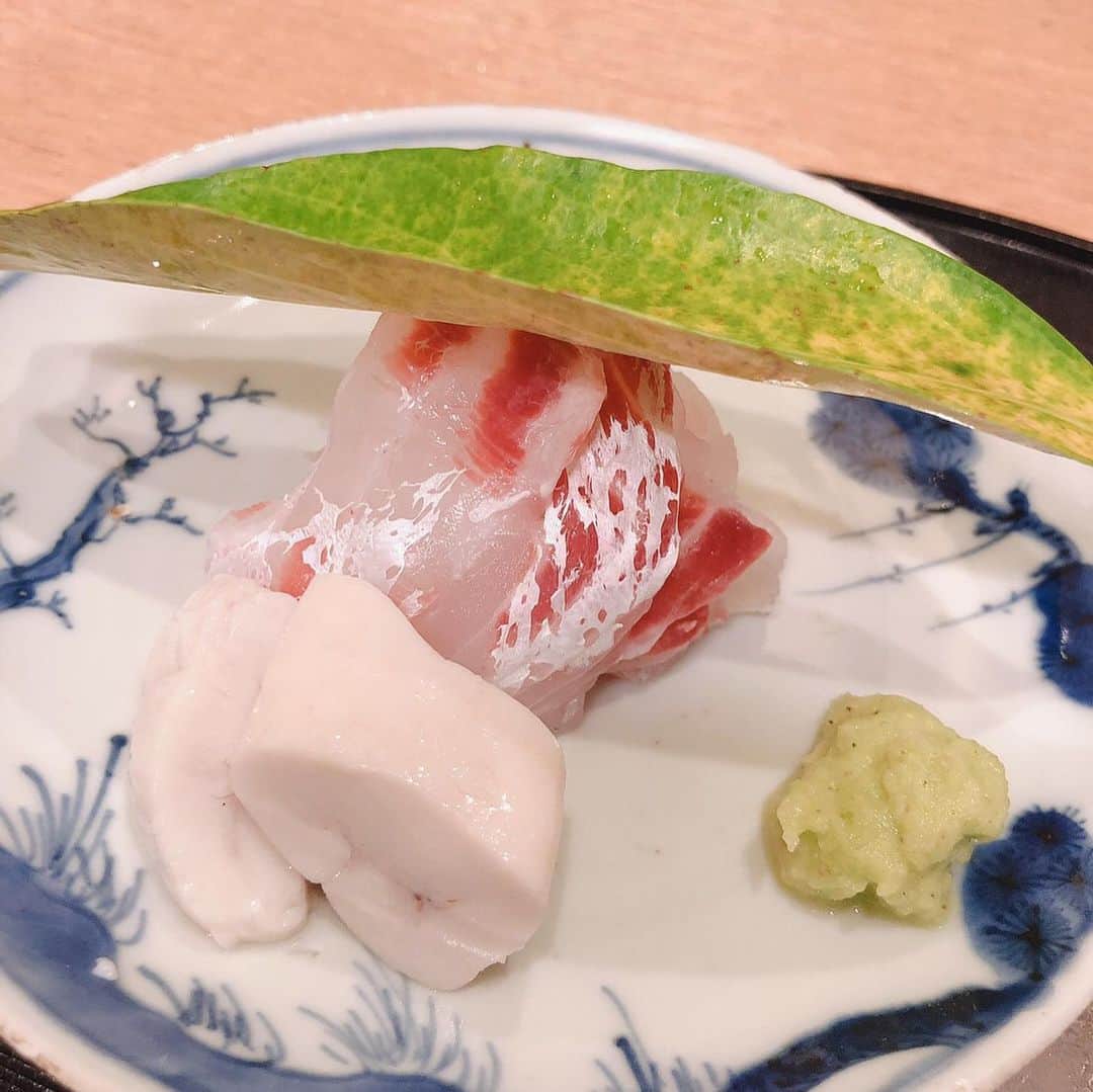 月亭八光さんのインスタグラム写真 - (月亭八光Instagram)「美味しかった🎶 京都の鈴江さん。 初めて連れて行って頂いた。 一品一品に凄い説明があり 噛み締めながら食べました。帰りに、鶴屋吉信さんの IROMOMAKAも頂きました ^_^ また行きたいな🎶」6月5日 10時19分 - 888hachimitsu888