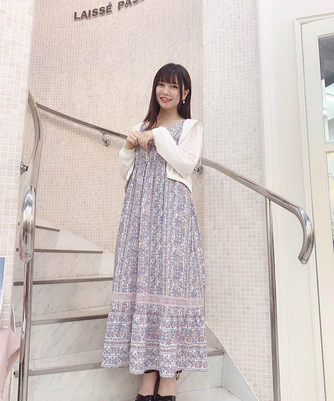 廣川奈々聖さんのインスタグラム写真 - (廣川奈々聖Instagram)「･﻿ ﻿ ｢Laisse Passe ｣さんの展示会に行ってきました！❤︎🐇﻿ ﻿ ﻿ ﻿ 夏にたくさん着れそうな﻿ 白っぽい爽やかなワンピースとパーカー選んだよ❤︎﻿ ﻿ はぁ、、﻿ 今年はこれ着て海いきたい〜〜☺︎👗﻿ ﻿ ﻿ ﻿ 良い時間過ごさせてもらったなあ﻿ ありがとうございました！•̥ ̫ •̥ ♡﻿ ﻿ ﻿ ･﻿ ･﻿ ･﻿ ﻿ #laissepasse #レッセパッセ #展示会 #exhibition #debutdefiore」6月5日 21時14分 - nanaseven7_u_u