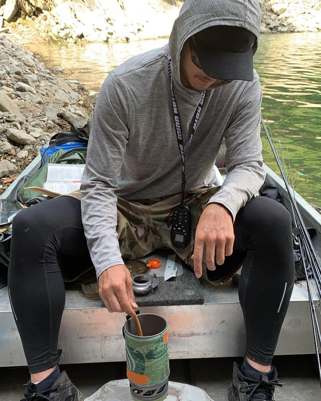 田中亜土夢さんのインスタグラム写真 - (田中亜土夢Instagram)「アウトドア王子📸  #Patagonia #bassfishing  #outdoor  #jackall #西大伍」6月5日 20時09分 - atom_tanaka_official