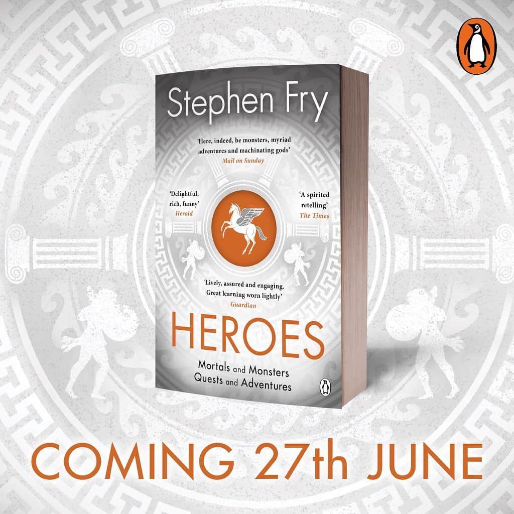 スティーヴン・フライのインスタグラム：「Just look at the glorious paperback cover for HEROES. My retelling of the epic legends of the Greek heroes is published in paperback on 27th June. You can pre-order now – link in my bio」