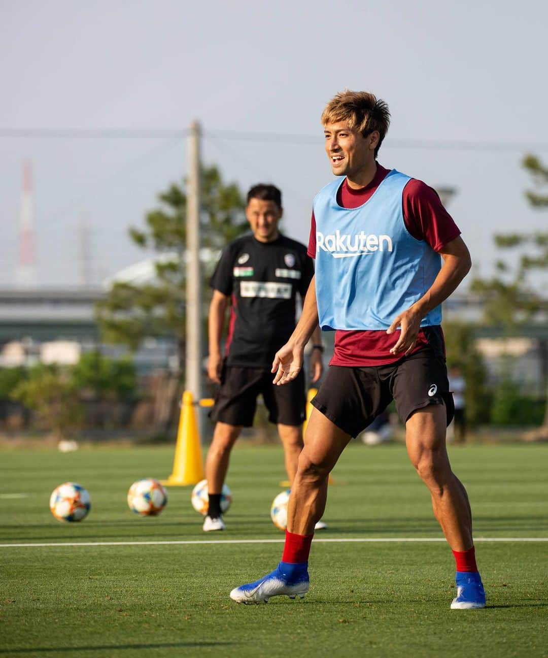 ヴィッセル神戸さんのインスタグラム写真 - (ヴィッセル神戸Instagram)「J-GREEN堺トレーニングキャンプ2日目！⚽️😄 Day 2 of the Vissel training camp! ⚽️😄 . #vissel #visselkobe #ヴィッセル神戸 #WeAreKobe #一致団結 #Kobe #神戸」6月5日 20時19分 - visselkobe