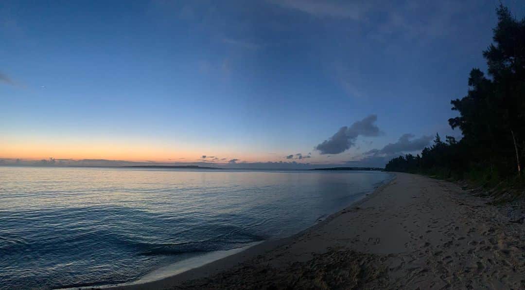 北川航也さんのインスタグラム写真 - (北川航也Instagram)「. #宮古島 #夕日 #砂浜 #miyakojima #sunset #beach」6月5日 20時57分 - koya_kitagawa_23