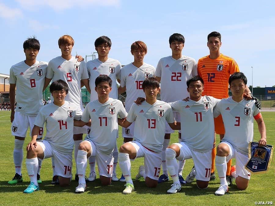 のインスタグラム：「イングランド戦、そして昨日のチリ戦に勝利し2連勝🇯🇵 次も頑張ります！ #トゥーロン国際大会  #🇫🇷」