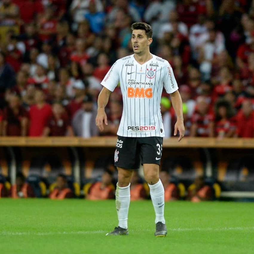 のインスタグラム：「Nao era o resultado que esperávamos! Lutamos ate o fim, saimos de cabeça erguida! Parabéns a FIEL que compareceu em peso e nos incentivou ate o fim 💪🏽⚫️⚪️」