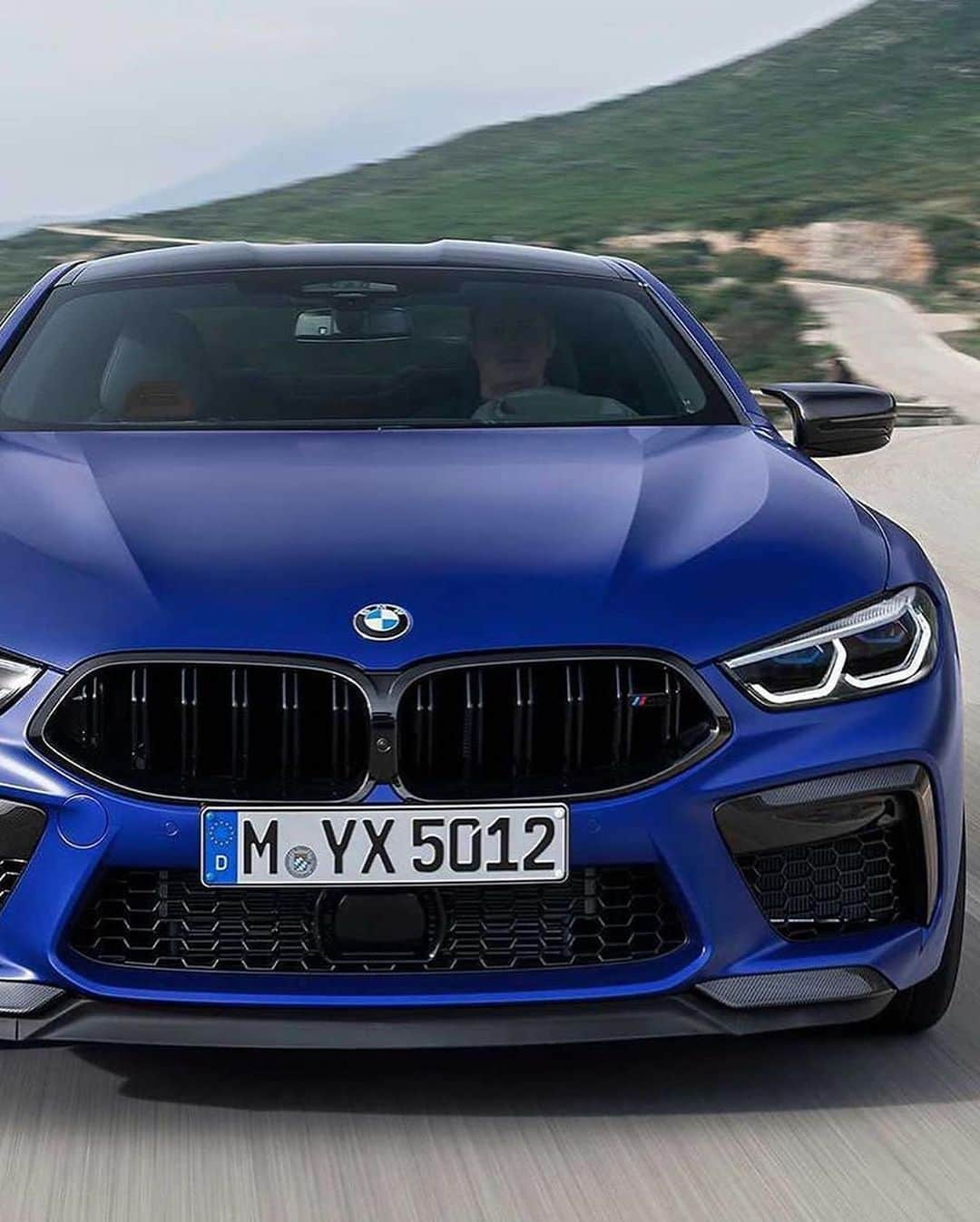 CarsWithoutLimitsさんのインスタグラム写真 - (CarsWithoutLimitsInstagram)「Wow this is the 2020 #BMW #M8Coupe #Competition has 617HP Twin Turbo V8 and the starting price is $146,000 USD. Thought about this beautiful BMW ?? #carswithoutlimits」6月5日 13時19分 - carswithoutlimits