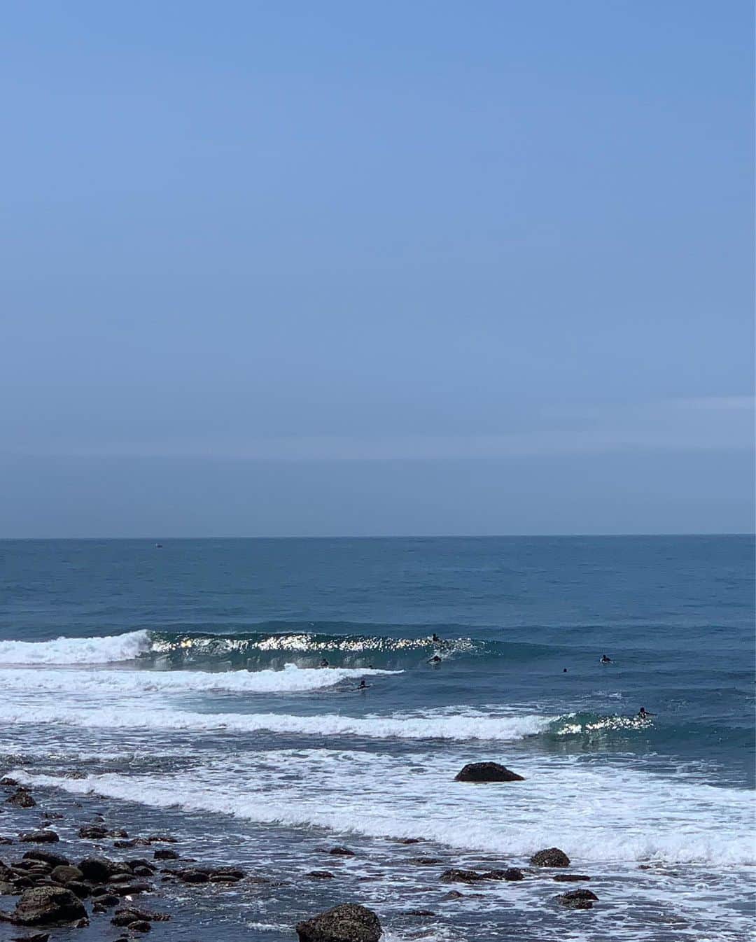 三浦理志さんのインスタグラム写真 - (三浦理志Instagram)「今日の宮崎は梅雨の晴れ間で夏！ 波も最高〜！ ビーサンの季節。 @tevajapan  #teba #テバ #GC100 #hurricanexlt2  #surftrip #surfing #surf」6月5日 13時27分 - mar4m