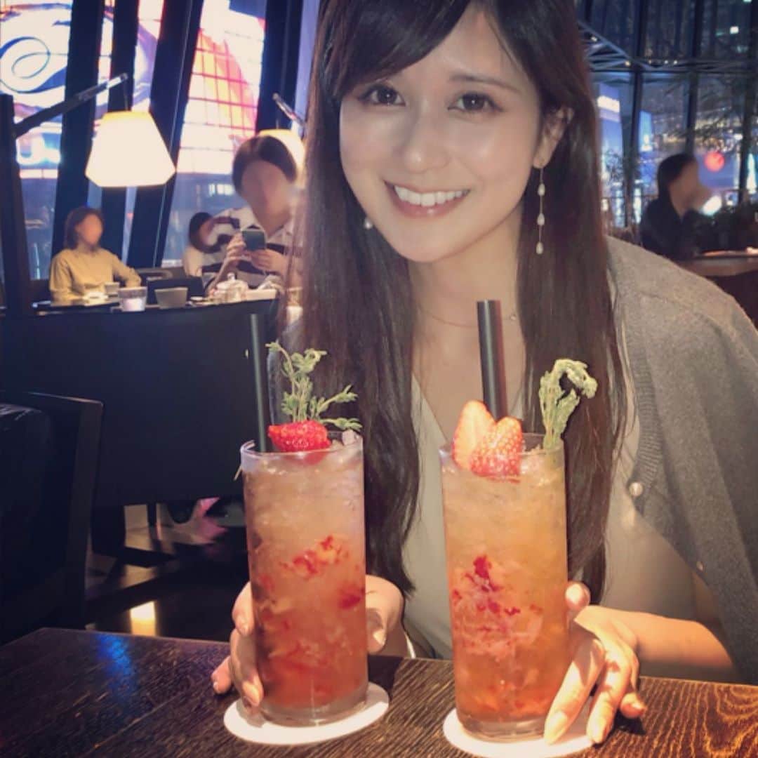 福田友理子さんのインスタグラム写真 - (福田友理子Instagram)「* * 合同祝いも早10年目！🥳🎉🎂🍓 * * #ありがとう #おめでとう #🎉」6月5日 14時22分 - yuriko.fu