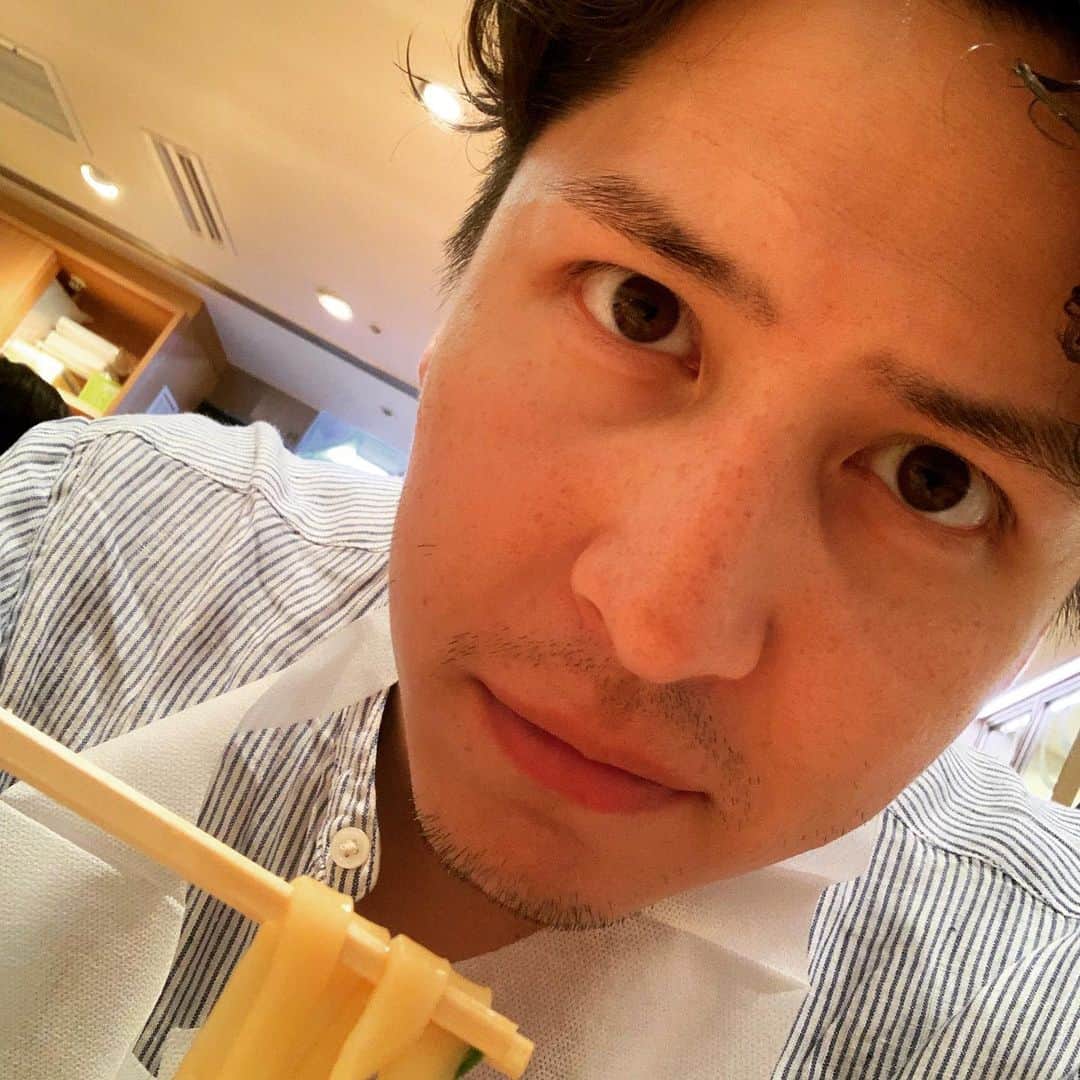 伊礼彼方さんのインスタグラム写真 - (伊礼彼方Instagram)「名古屋到着！ あっという間だね。 早速きしめん食べて満喫。 パーマかけてイメチェン！ 1ヶ月よろしくです！」6月5日 14時34分 - irei_kanata