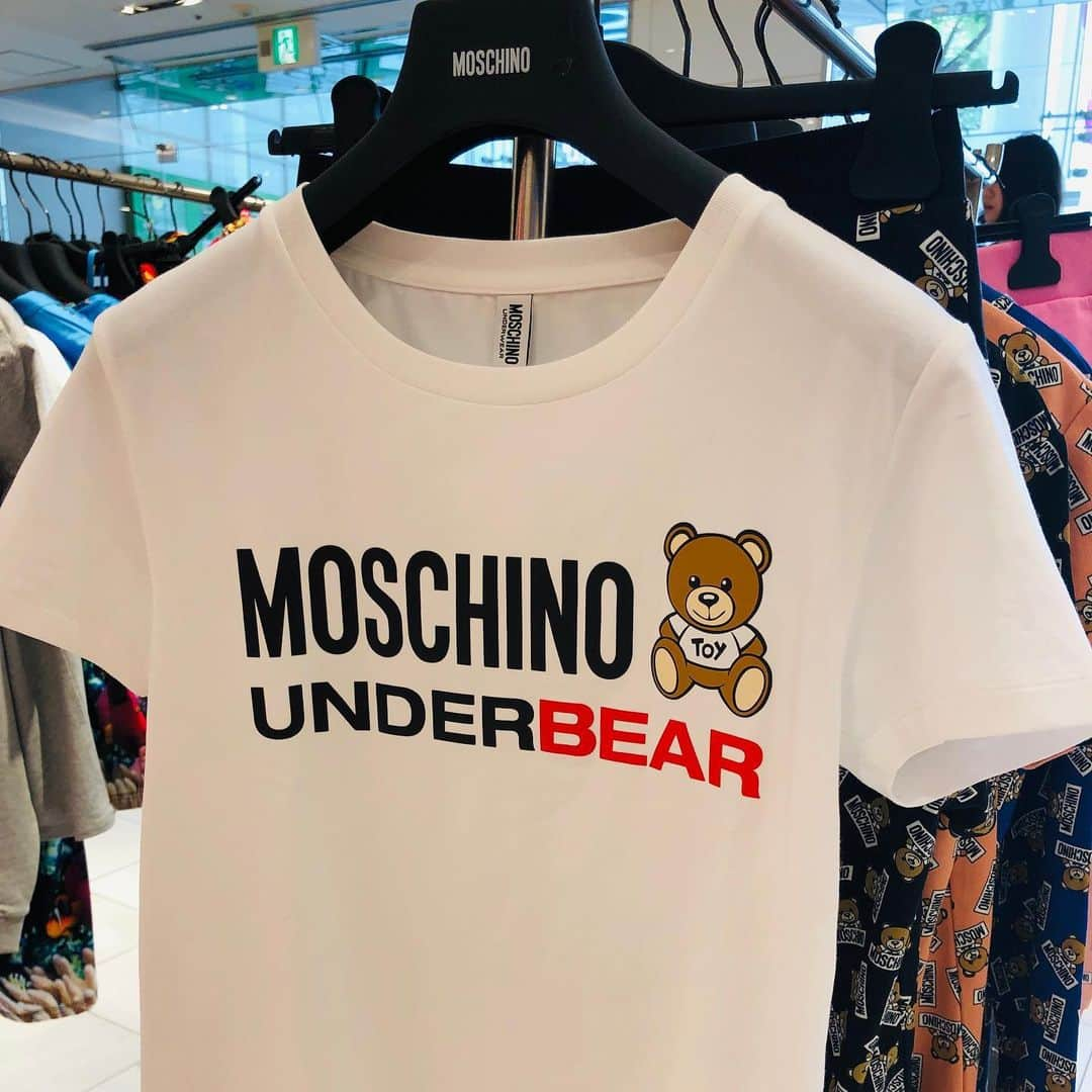 名古屋パルコさんのインスタグラム写真 - (名古屋パルコInstagram)「【西館1F モスキーノ】 MOSCHINO SWIM /  MOSCHINO UNDERWEAR . 期間限定ショップオープン💥💥💥 〜6月17日（月）まで❗️ . メンズ/レディース用Ｔシャツをはじめ、下着やスイムウェアなど、多数入荷しております😍✨ モスキーノならではのオシャレでポップな柄やデザインを、是非×②店頭にてご覧下さい💕お待ちしております☺️ . #モスキーノ#MOSCHINO#moschino#ジェレミースコット#水着#下着#スイムウェア#アンダーウェア#名古屋パルコ#nagoyaparco#栄#矢場町」6月5日 14時51分 - parco_nagoya_official