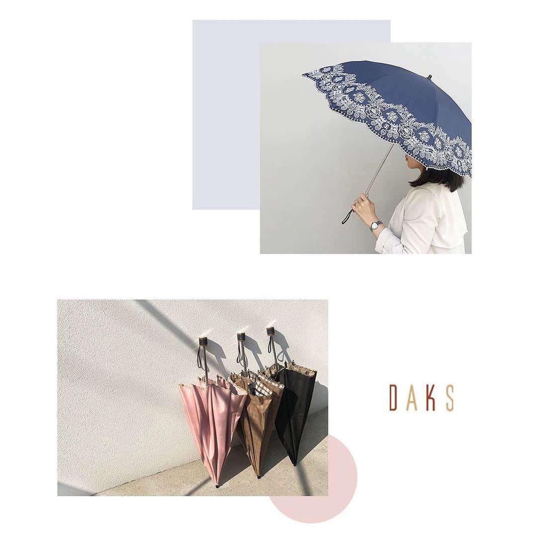 DAKS Koreaさんのインスタグラム写真 - (DAKS KoreaInstagram)「• DAKS accessories  당신의 여름을 책임질, 닥스 액세서리의 SOLEA. DAKS의 양산 라인으로 최대 99%까지 자외선을 차단하며, 방수 가공으로 우산으로도 사용 가능합니다. 플라워 그룹은 섬세한 꽃 문양이 자수, 프린트 혹은 레이스로 수놓아져 있으며 솔리드 그룹은 닥스의 시그니처 DD로고와 체크 무늬가 고급스럽게 배합되어 있는 것이 특징입니다. 닥스의 솔레아 라인을 LF몰에서 만나보세요! . [SOLEA] #DBUM9E862N2 #DBUM9E656P2 #DBUM9E655I2 #DBUM9E654BK . #닥스 #닥스코리아 #닥스액세서리 #DAKS #DAKSACCESSORIES #Lfmall #여름 #장마준비 #우산 #양산 #폭스엄브렐라 #우산추천」6月5日 15時43分 - dakskorea_accessories