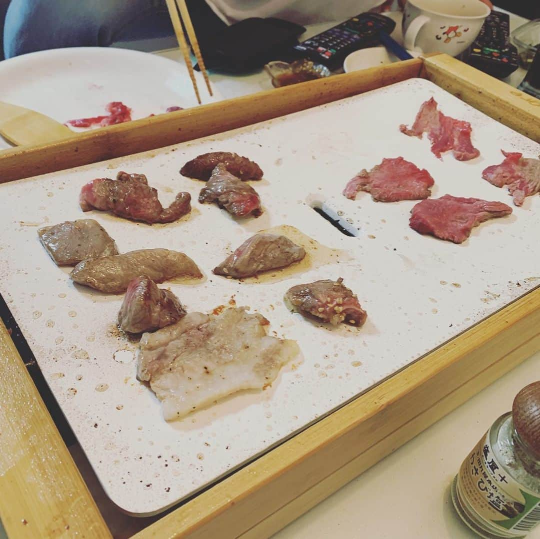 渡辺華奈さんのインスタグラム写真 - (渡辺華奈Instagram)「先日、開催された筋肉会🥓 みんな違ってみんな良い❤️ 共通点は筋肉！！笑 時間が少なかったので もっとガヤガヤわちゃわちゃしたい！！！！ 集まると子供みたいにはしゃぐけど、 みんな自分を持って進んでる尊敬できる大好きなメンバー😘 私と裕ちゃん #平成ジャンプ 😭  #KUNOICHI #TBS #筋肉女子 #九割筋肉 #プロレス #競泳 #新体操 #アイドル #釣り #総合格闘技 #オリンピアン #肉のある生活 #毎日肉 #バルクアップ」6月5日 15時46分 - kana_0821