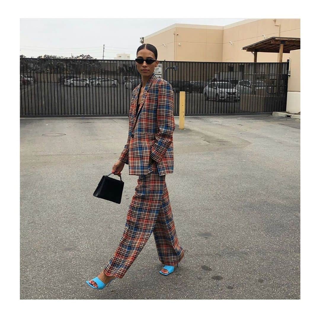 のインスタグラム：「🔥 Always stunning @tylynnnguyen in #prefall19 #dorotheeschumacher #TheMuse #checksuit #suits #love #losangeles #california #streetstyle #midweek #inspiration #outfitinspiration #ootd 🔥」