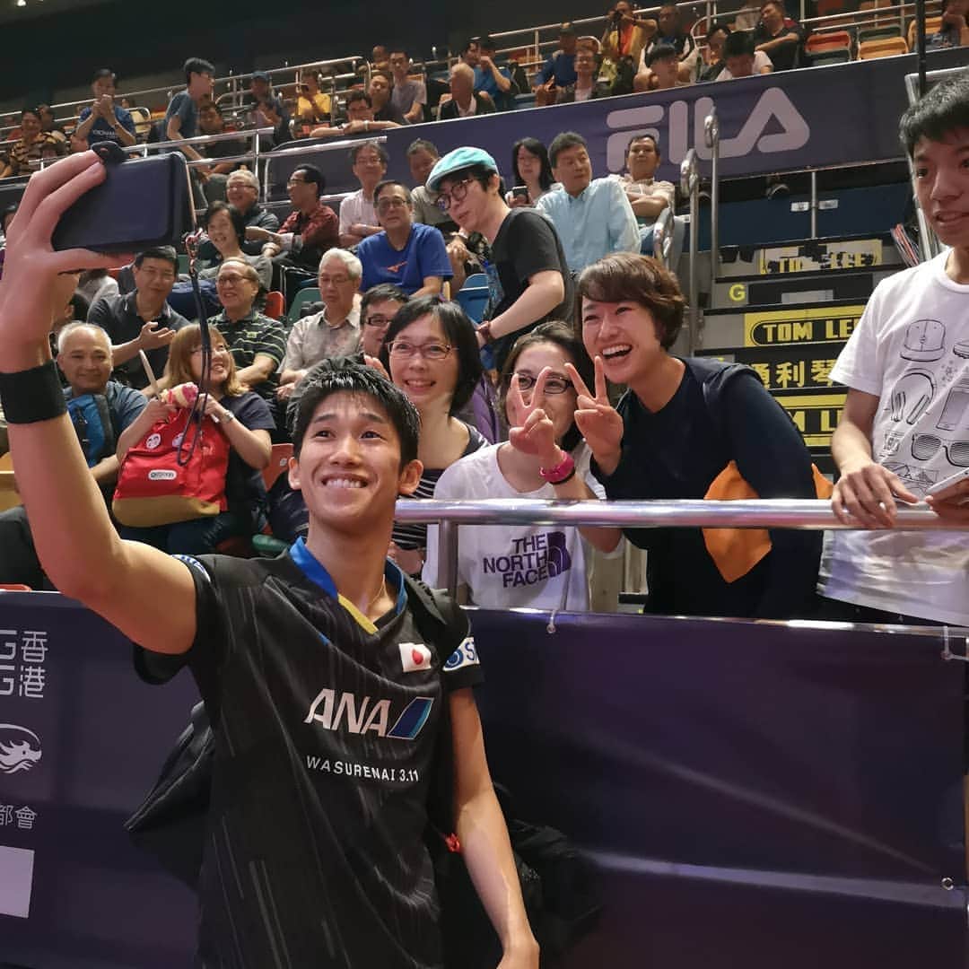 ITTF Worldさんのインスタグラム写真 - (ITTF WorldInstagram)「🇯🇵 Fan service anyone? 😍  #ITTFWorldTour #2019HongKongOpen 🔥」6月5日 16時53分 - wtt