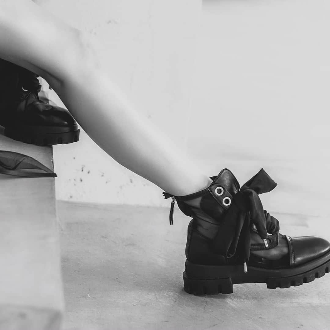 綾野ましろさんのインスタグラム写真 - (綾野ましろInstagram)「靴もかわいくて リボンが大きいのに つよくなれるの。  #getover #綾野ましろ #衣装」6月5日 17時06分 - ayanomashiro_official