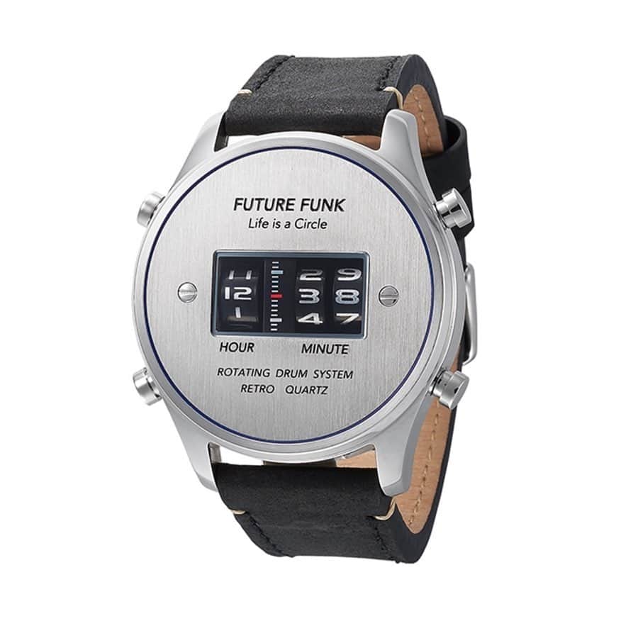 TiCTACさんのインスタグラム写真 - (TiCTACInstagram)「「FUTURE FUNK」¥9,800+tax 1970年代に一世を風靡したローラー式腕時計を、現代の最新技術により蘇らせたフューチャーファンク。車のアナログ距離メーターのようにローラーを縦に回転させることによって時間と分を表示する独自機構とレトロフューチャーなデザインが魅力。父の日のプレゼントにもおすすめです。 #futurefunk  #フューチャーファンク #デジタルウォッチ #tictac #watch #チックタック時計店 #時計 #腕時計 #時計店  #時計好き #腕時計くら部  #腕時計倶楽部  #誕生日プレゼント時計 #記念日プレゼント時計  #今日の時計 #時計チックタック #クリスマスプレゼント時計 #時計クリスマスプレゼント #70年代  #アナデジ #父の日プレゼント  #父の日プレゼント時計」6月5日 17時20分 - tictac_press