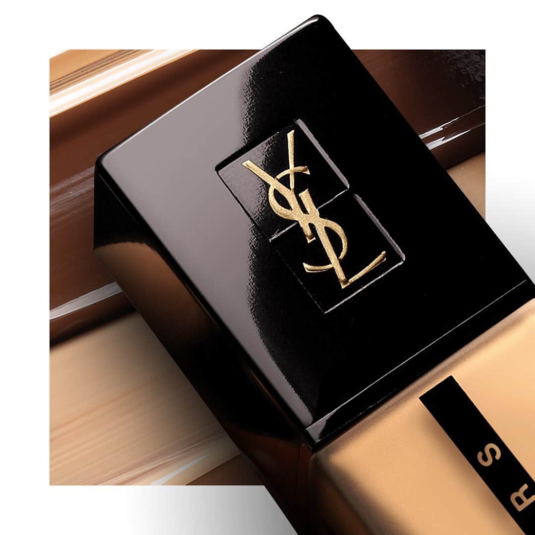 Yves Saint Laurent Beautyさんのインスタグラム写真 - (Yves Saint Laurent BeautyInstagram)「Strong, sleek and sexy…  ALL HOURS FOUNDATION in BD55 #yslbeauty #allhours #foundation」6月5日 17時21分 - yslbeauty