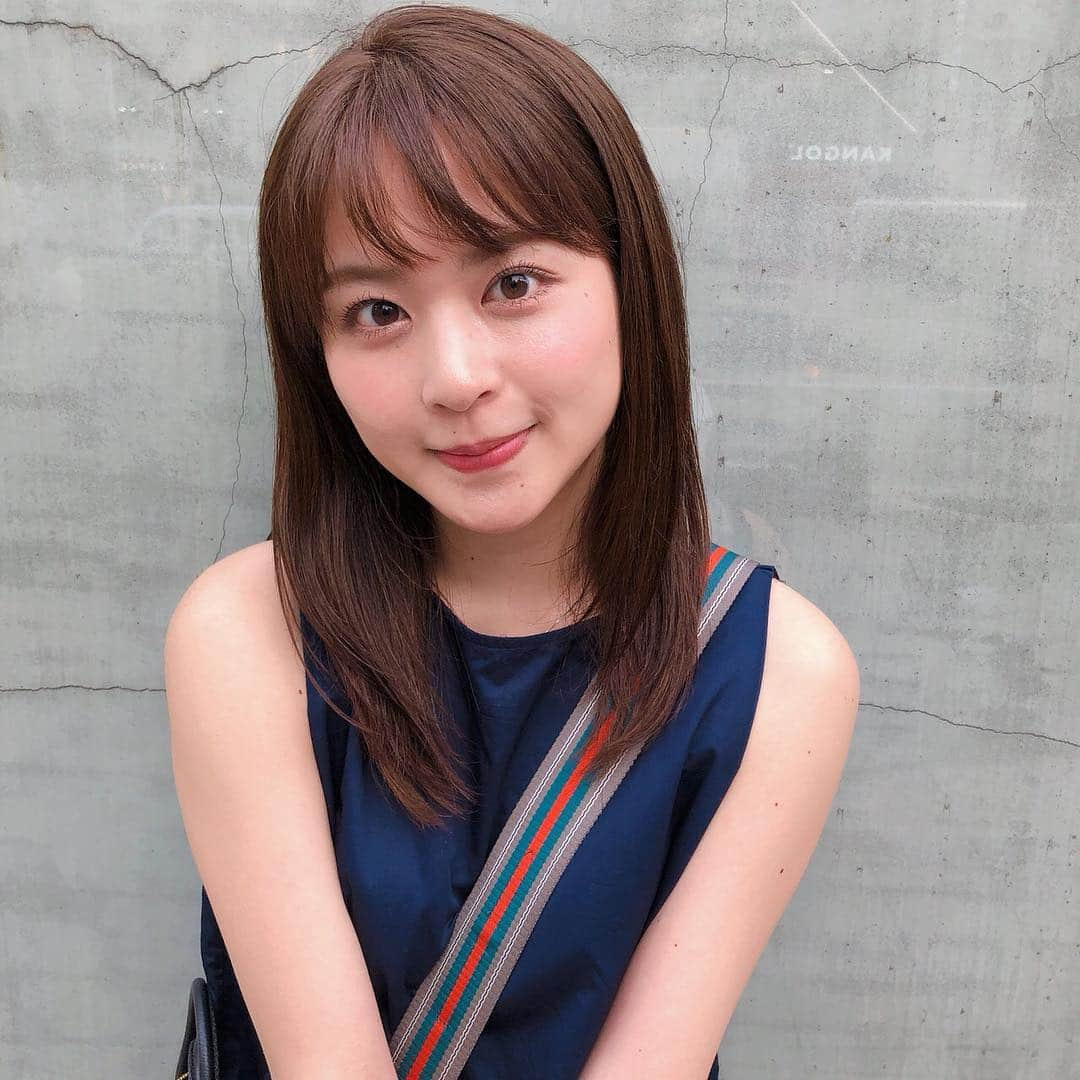 沖田愛加さんのインスタグラム写真 - (沖田愛加Instagram)「いま発売中の週刊ポストでお天気特集の取材受けてきたので見てくださいナ☺︎✌️ . あと2週間に一回くらいかなさんに前髪整えてもらってます❤︎」6月5日 17時25分 - okita_aika