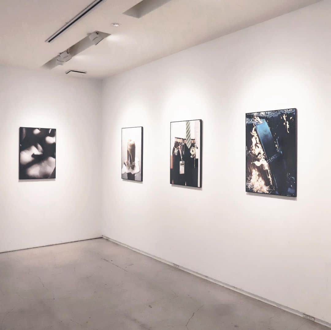 コスチュームナショナルのグルメインスタ