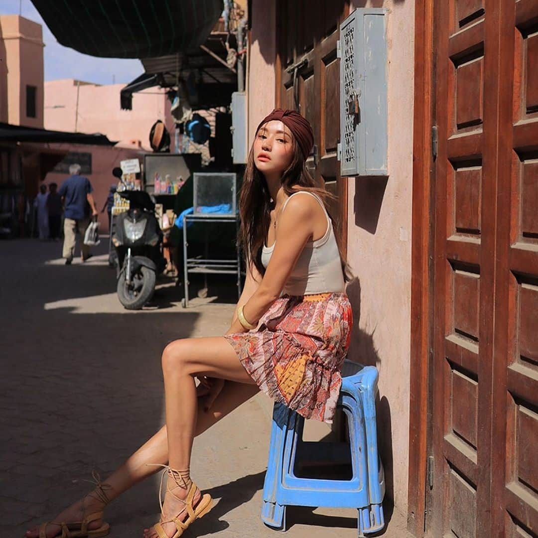 Official STYLENANDAさんのインスタグラム写真 - (Official STYLENANDAInstagram)「Nanda in MOROCCO ☀️ 난다 썸머 신상룩 업데이트!! #stylenanda #summer #newarrivals」6月5日 18時03分 - houseof3ce