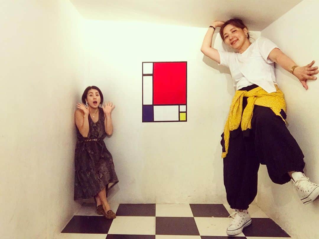 桃生亜希子さんのインスタグラム写真 - (桃生亜希子Instagram)「あ〜！笑った😂🤣 #横浜大世界アートリックミュージアム  #横浜大世界ベルばら展」6月5日 18時34分 - pinokosugar