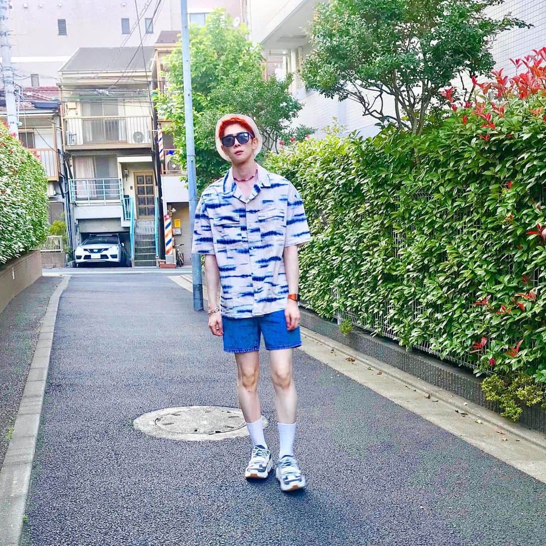 タイキさんのインスタグラム写真 - (タイキInstagram)「肌、白っ‼️ 服、夏っ‼️ 洋服、シューズ、 ネックレスは @bershkacollection のだよ ✨  Thank you @bershkacollection ‼️ #bershkastyle」6月5日 18時43分 - taiki_jp