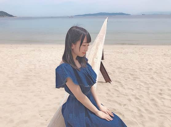 渡部愛加里さんのインスタグラム写真 - (渡部愛加里Instagram)「先日初めて糸島に行ってきました〜🏖🐠☀️ 家族と行ってきました ☺︎ .  海がとっても綺麗でした🌟 どんどん投稿していくので見てください👶🏻 . . .  #奇跡の流木 #糸島 #あーちゃんの福岡旅」6月5日 18時49分 - akarin_1018