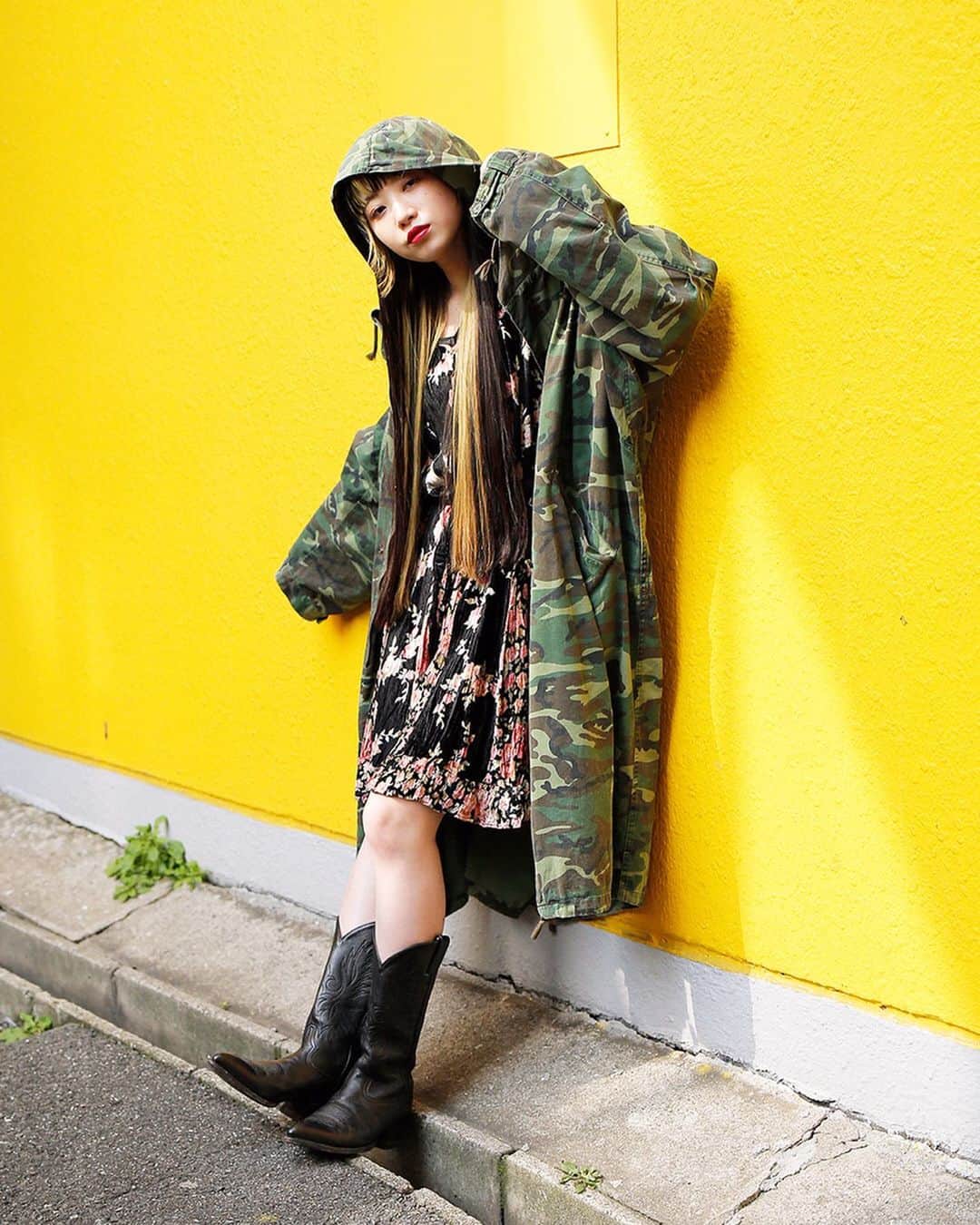 Droptokyoさんのインスタグラム写真 - (DroptokyoInstagram)「KANSAI STREET STYLE @drop_kansai  #streetstyle#droptokyo#kansai#osaka#japan#streetscene#streetfashion#streetwear#streetculture#fashion#関西#大阪#ストリートファッション#fashion#コーディネート#tokyofashion#japanfashion Photography: @drop_kansai」6月5日 18時56分 - drop_tokyo