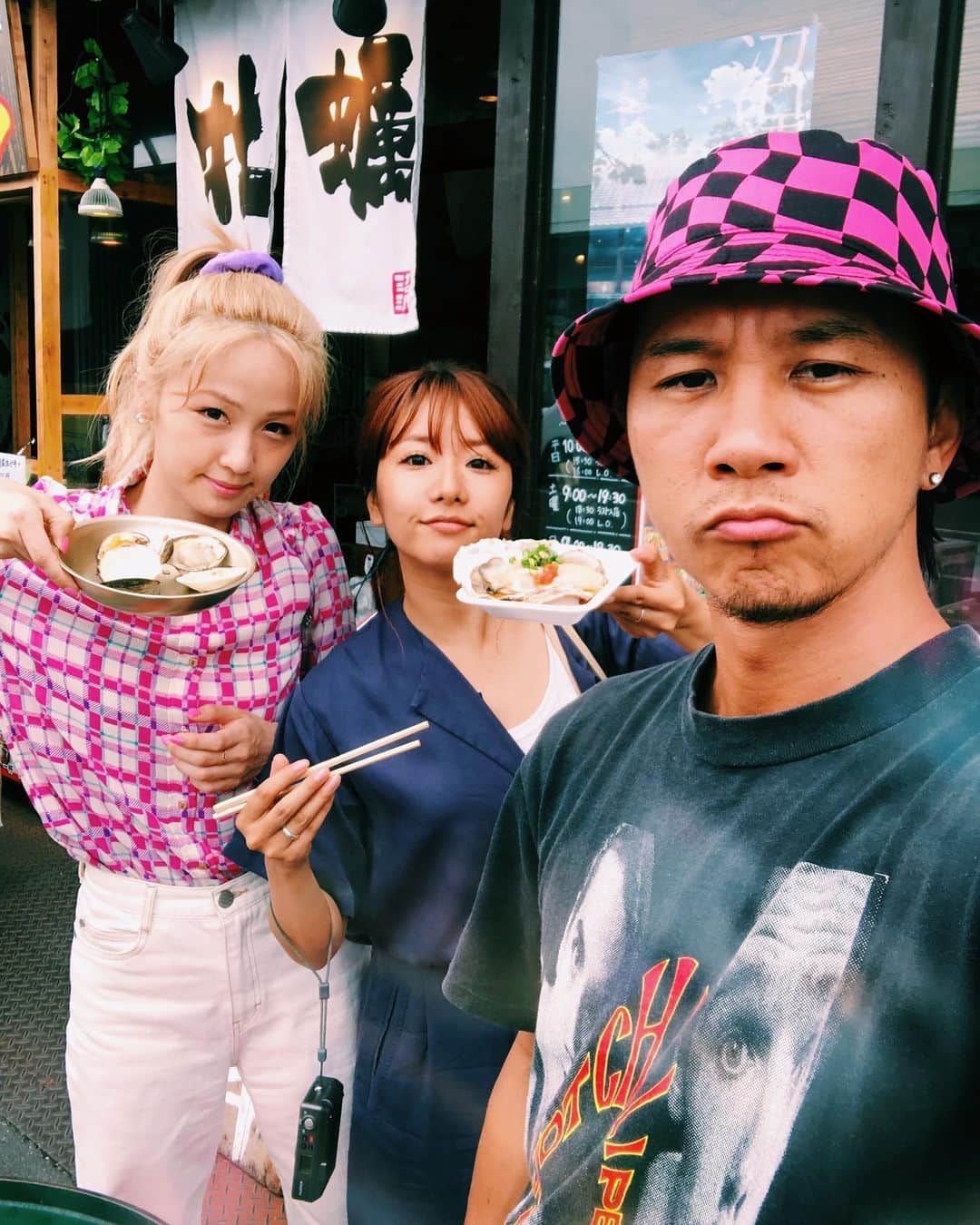 Ami さんのインスタグラム写真 - (Ami Instagram)「撮影と観光 in 沼津&箱根🐟🍦♨️﻿ ﻿ #2枚目アイスクリームを食べるあみあや﻿ #3枚目魚と戦うあみあや﻿ #4枚目あやを探せ﻿ #ぺっちゃぱぁいずw」6月5日 19時12分 - ami_dream05