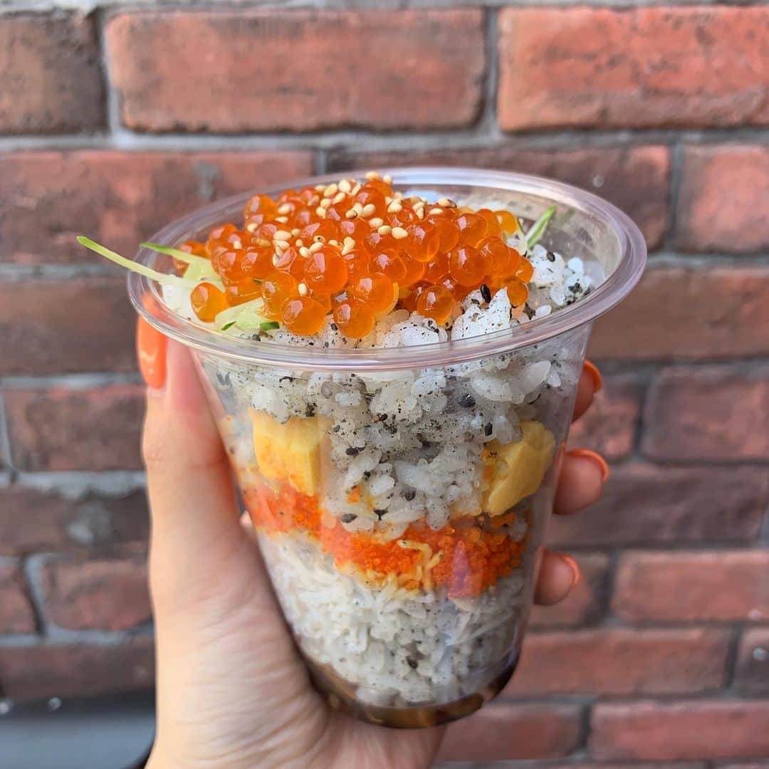 新原愛加のグルメインスタ