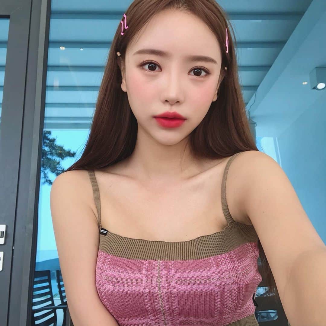 ハン・アルムソンイさんのインスタグラム写真 - (ハン・アルムソンイInstagram)「바캉뚜 느낌 뿜뿜🐠💛」6月5日 19時14分 - areumsongee