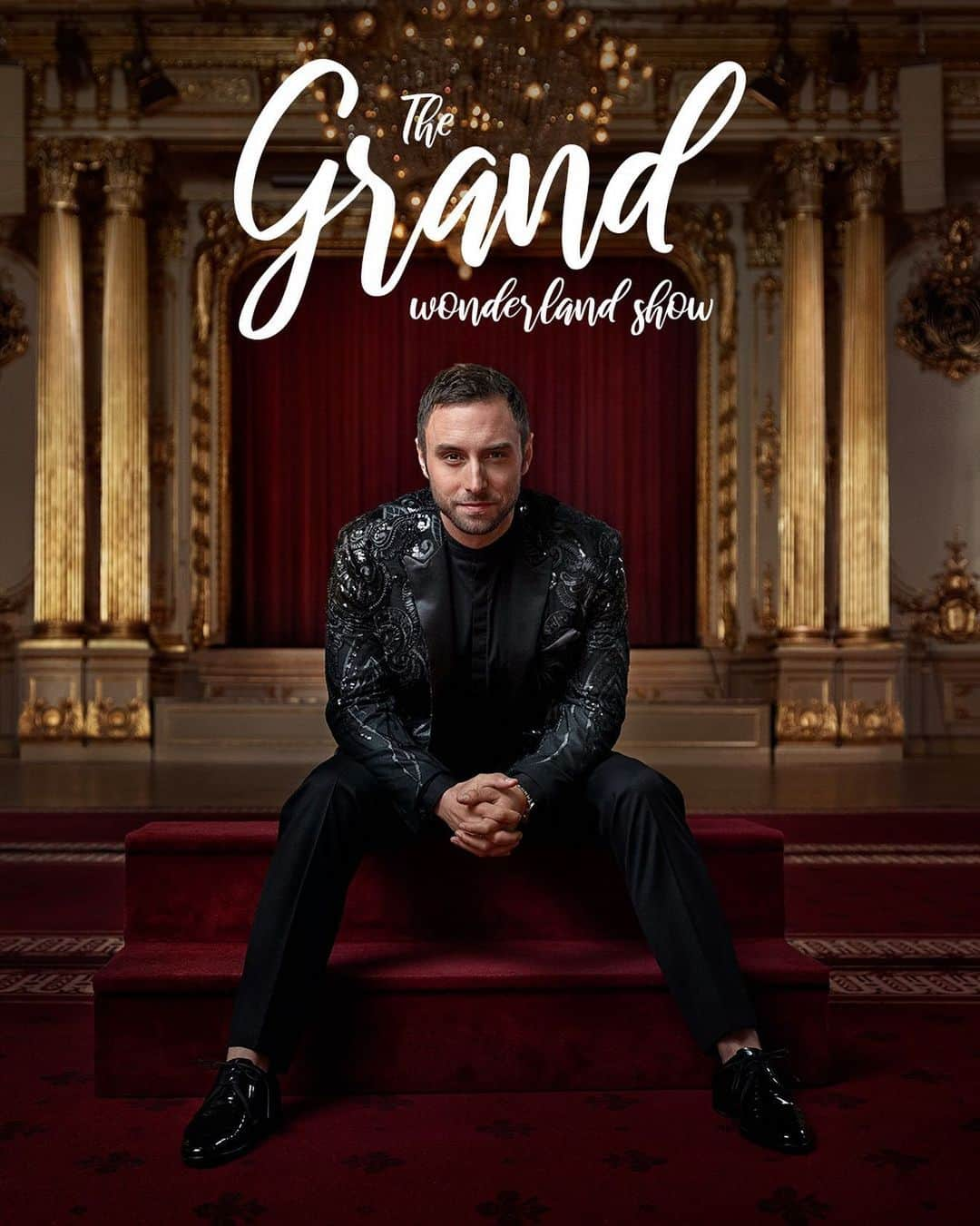 モンス・セルメルローさんのインスタグラム写真 - (モンス・セルメルローInstagram)「Don’t miss The Grand Wonderland Show at @grandhotelstockholm this winter! So excited to be doing 12 shows together with incredible musicians in one of the most beautiful venues I know. Tickets out today, link in bio!」6月5日 19時35分 - manszelmerlow