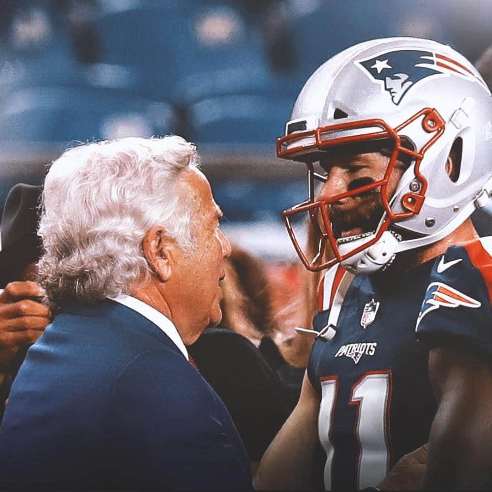 ジュリアン・エデルマンさんのインスタグラム写真 - (ジュリアン・エデルマンInstagram)「The entire New England organization from top to bottom is committed to excellence and that mindset stems directly from Mr. Kraft. Grateful for all that you do. Happy birthday boss man!🎂 . אדון קראפט, תודה על כל מה שעשית בשבילי. יום הולדת שמח」6月6日 5時15分 - edelman11