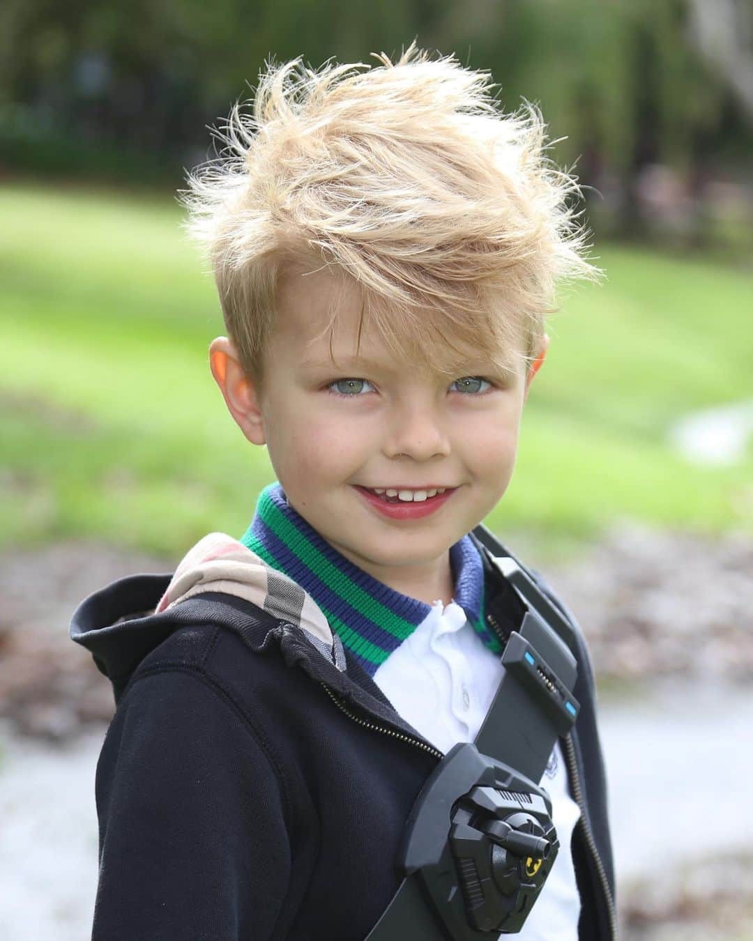 ファーギーさんのインスタグラム写真 - (ファーギーInstagram)「school pic day 💚💚 #axljack」6月6日 5時34分 - fergie