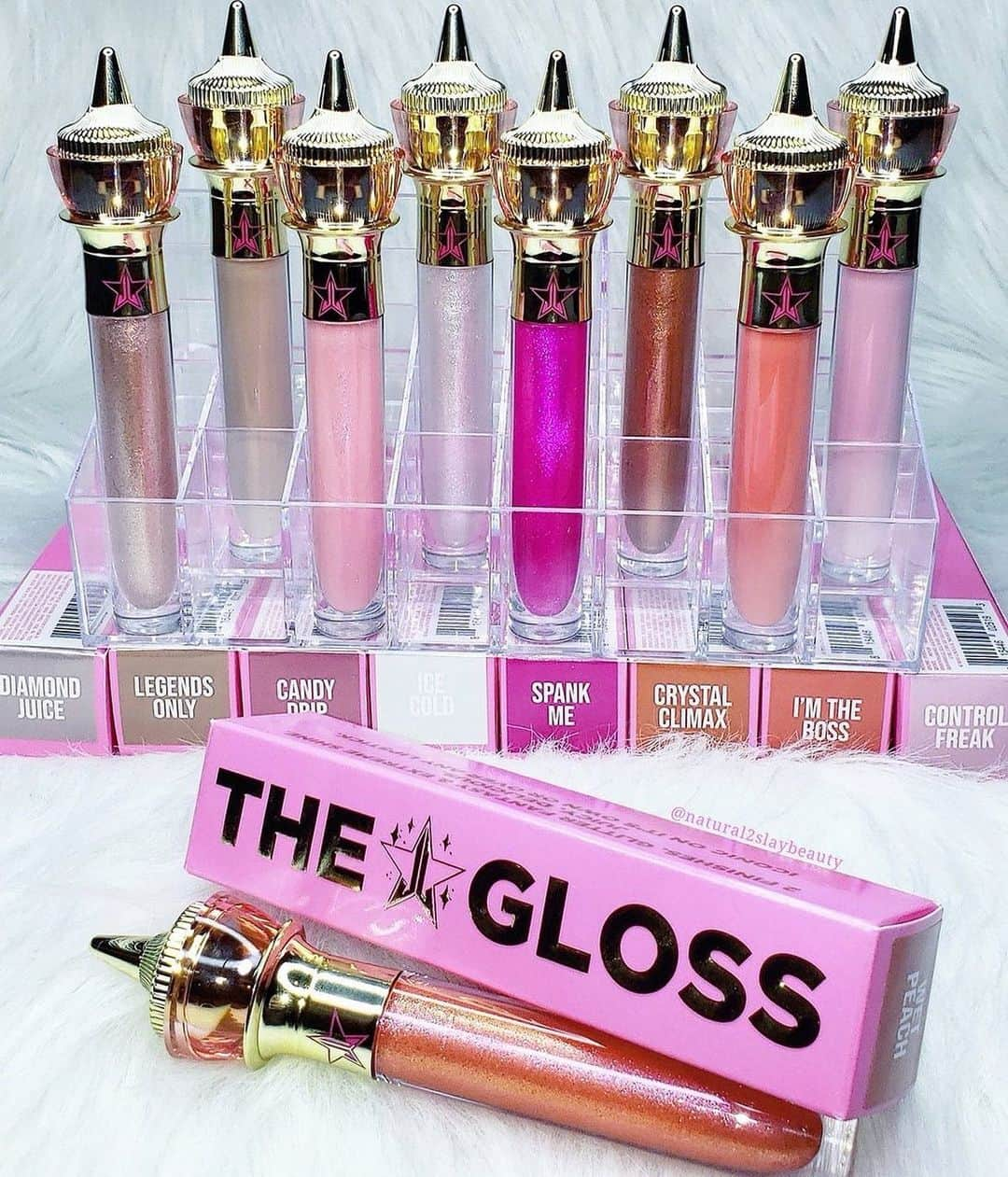 Jeffree Star Cosmeticsさんのインスタグラム写真 - (Jeffree Star CosmeticsInstagram)「A MOOD for every day of the week... THE GLOSS 💖✨ What’s your favorite shades so far?? 😇  #jeffreestarcosmetics #thegloss #lipgloss photo: @natural2slaybeauty」6月6日 5時47分 - jeffreestarcosmetics