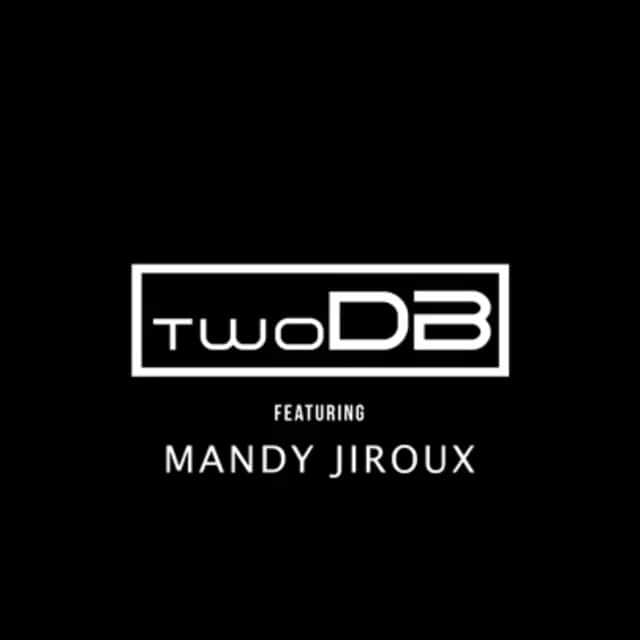マンディー・ジルーのインスタグラム：「“Float Away” by @twodbofficial featuring 🙋🏻‍♀️ is out on all platforms! #LinkInBio」