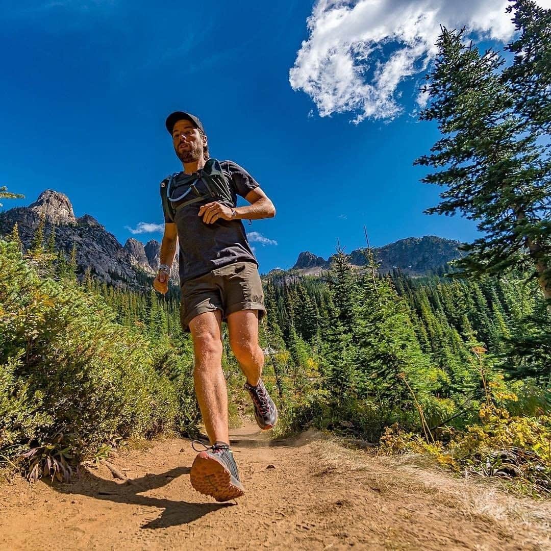 REIさんのインスタグラム写真 - (REIInstagram)「When do you feel most alive? For #REImember @joyryde, it's when he's running in the great outdoors.  Photo in North Cascades National Park, #Washington. #OptOutside」6月5日 22時00分 - rei