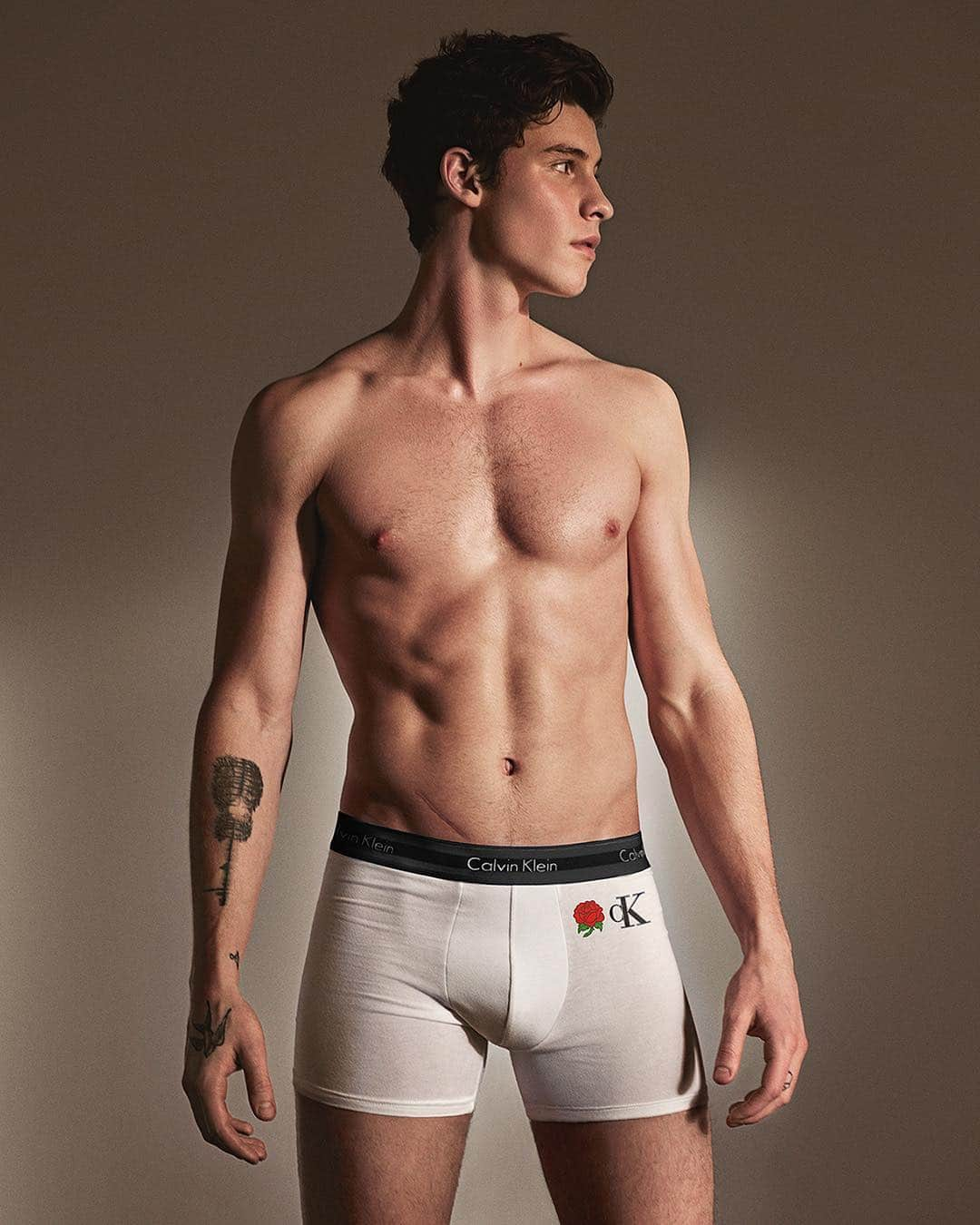 Calvin Kleinさんのインスタグラム写真 - (Calvin KleinInstagram)「Introducing #MYCALVINS CUSTOM. ⠀⠀⠀⠀⠀⠀⠀⠀ Customize your favorite #ModernCotton styles with bold patches, vibrant colors, and statement-making phrases. Like #ShawnMendes, make #CALVINKLEIN your own. ⠀⠀⠀⠀⠀⠀⠀⠀ Tap to try it out (US only) ⠀⠀⠀⠀⠀⠀⠀⠀ @shawnmendes shot by @mario_sorrenti」6月5日 22時07分 - calvinklein