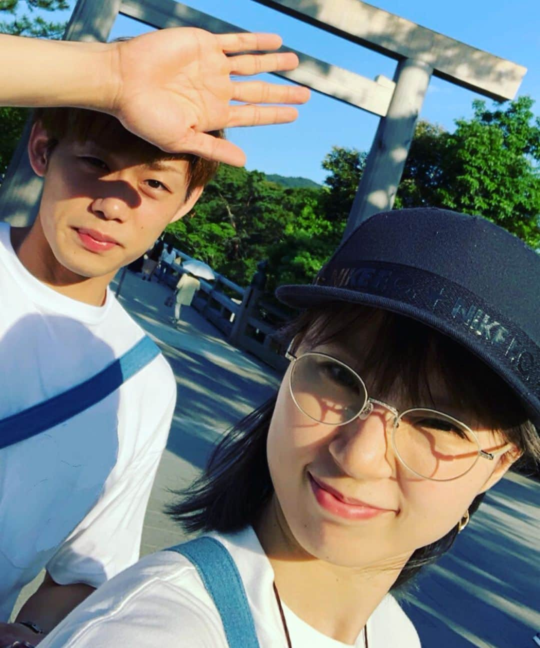 藤高宗一郎さんのインスタグラム写真 - (藤高宗一郎Instagram)「久々に休みが被ったので2人で伊勢神宮へ！ 初めてだったので参拝の仕方を教えてもらって外宮、内宮と回ってきました。 身も心もリフレッシュ出来て良かったです！ また頑張ります(^^) #伊勢神宮 #おかげ横丁 #醤油ソフトにハマる」6月5日 22時37分 - ssou3