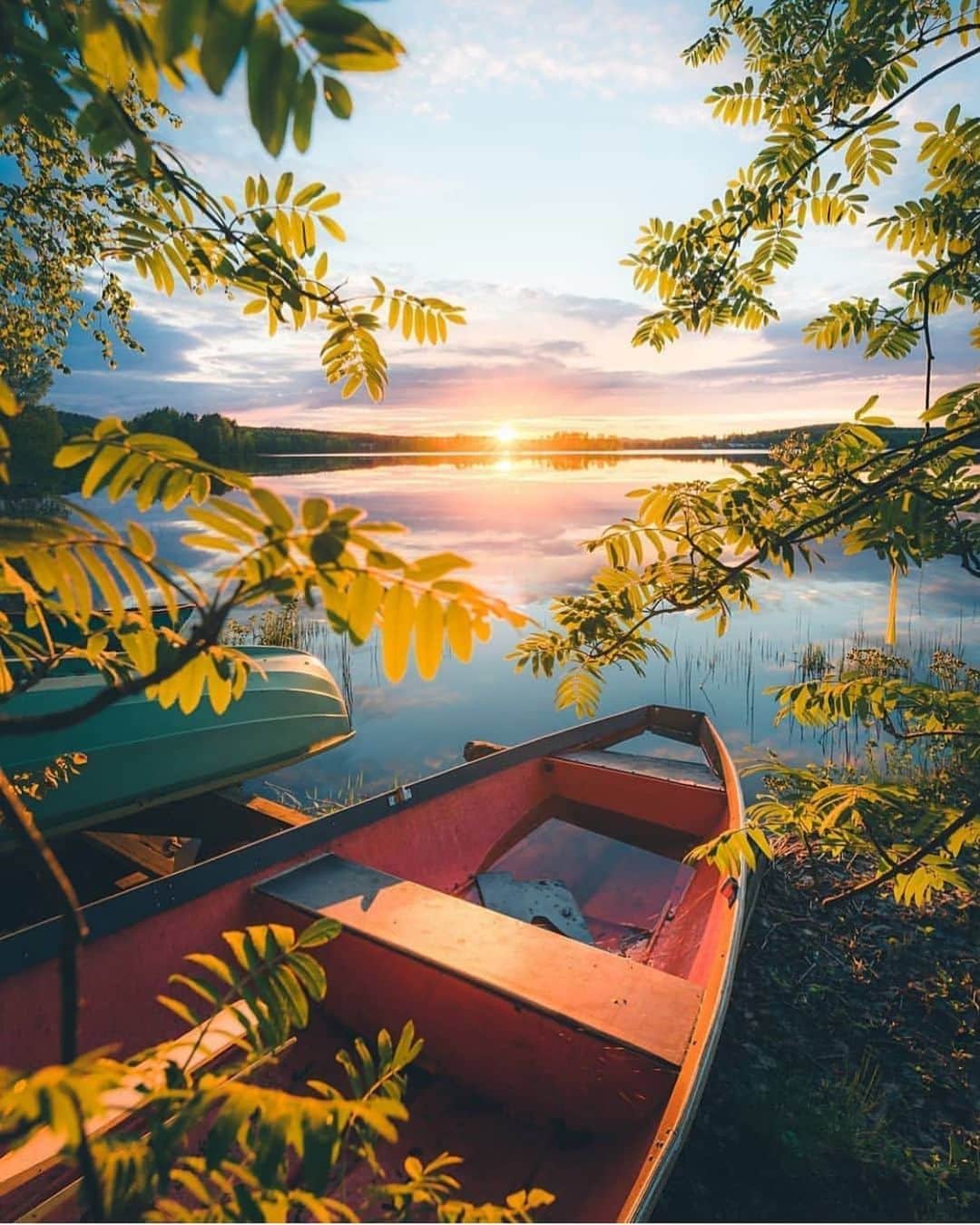 フィンランド政府観光局さんのインスタグラム写真 - (フィンランド政府観光局Instagram)「夏☀️✨の湖水地方、おすすめです！ ． @jukkapaa さんの写真。Kiitos！ @visitjyvaskyla」6月5日 22時45分 - visitfinlandjapan