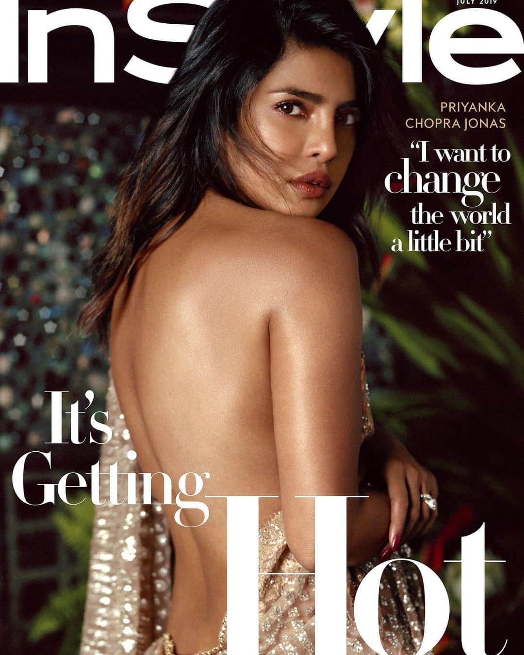 Just Jaredさんのインスタグラム写真 - (Just JaredInstagram)「@priyankachopra is on the cover of @instylemagazine’s July issue! In the issue, Priyanka responded to a question about that one article written after her wedding which labeled her relationship to @nickjonas as fake. Tap this pic in the LINK IN BIO to see Priyanka’s response.  #PriyankaChopra Photos: Robbie Fimmano」6月5日 22時55分 - justjared