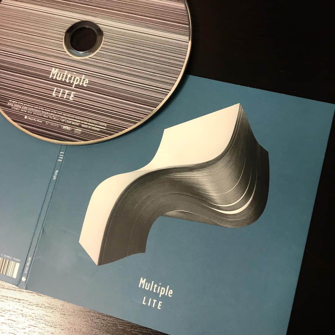 山本晃紀さんのインスタグラム写真 - (山本晃紀Instagram)「アルバムリリースって特別なこと。たくさんの人の協力の元、無事に6枚目のアルバムが出せたことに感謝です。 #Multiple #LITE #lite_jp」6月5日 22時48分 - liteyamamoto