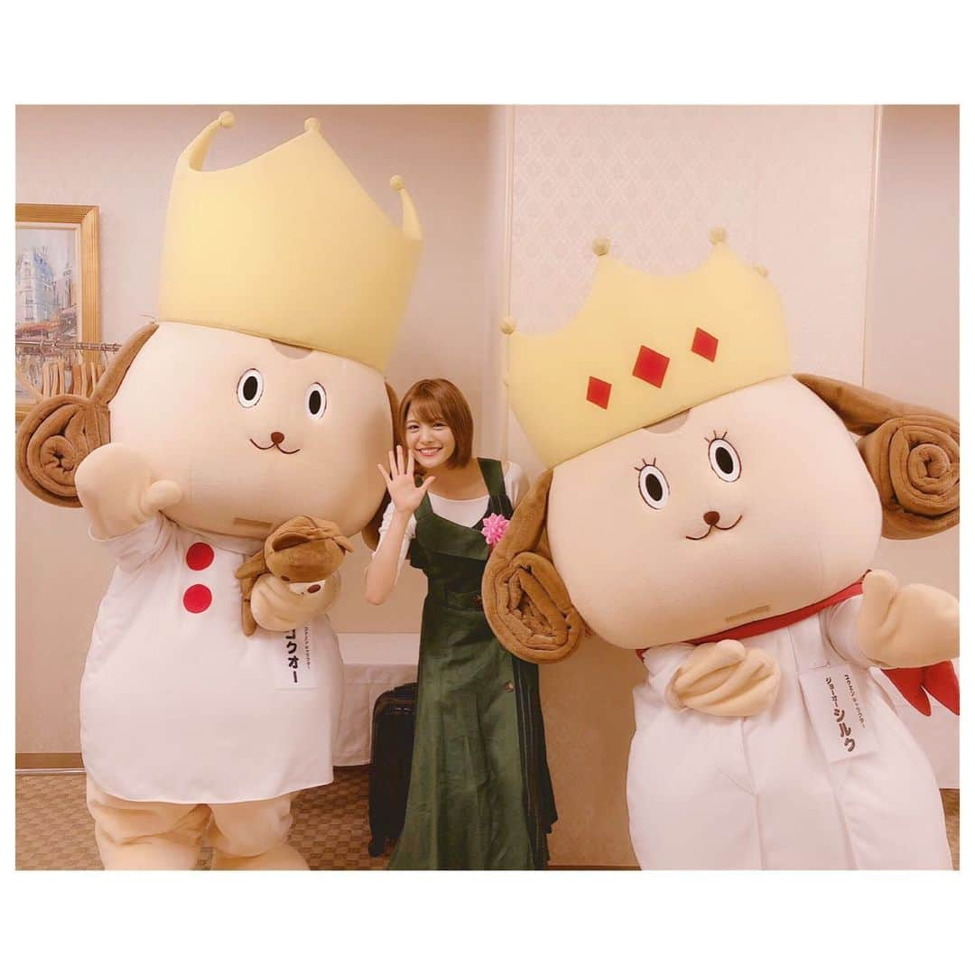 美沙玲奈さんのインスタグラム写真 - (美沙玲奈Instagram)「本日は、コクミンドラッグさんの ✨シルク会✨にサプライズゲストとして 初参加させていただきました‼ 大好きなジョーオーシルクとコクオーに逢えて、 もう終始メロメロにされました💚 可愛すぎでしょーーー😳！！！！！ #コクミンドラッグ #ジョーオーシルク #コクオー」6月5日 23時13分 - rei777_official