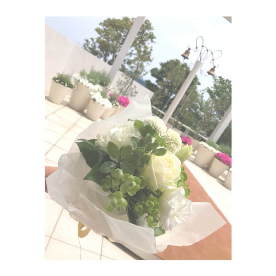 野中美郷さんのインスタグラム写真 - (野中美郷Instagram)「♡ #ブーケ #ブーケトス 💐 #結婚式 #幸せのおすそ分け」6月5日 23時25分 - n.mi3sa3to10